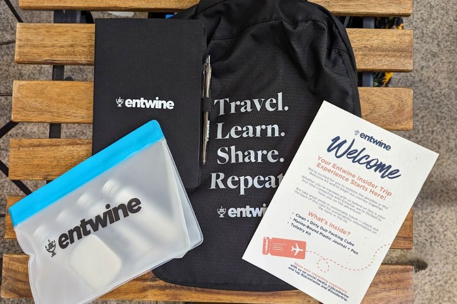 Branded traveler gift set with recycled and low waste items